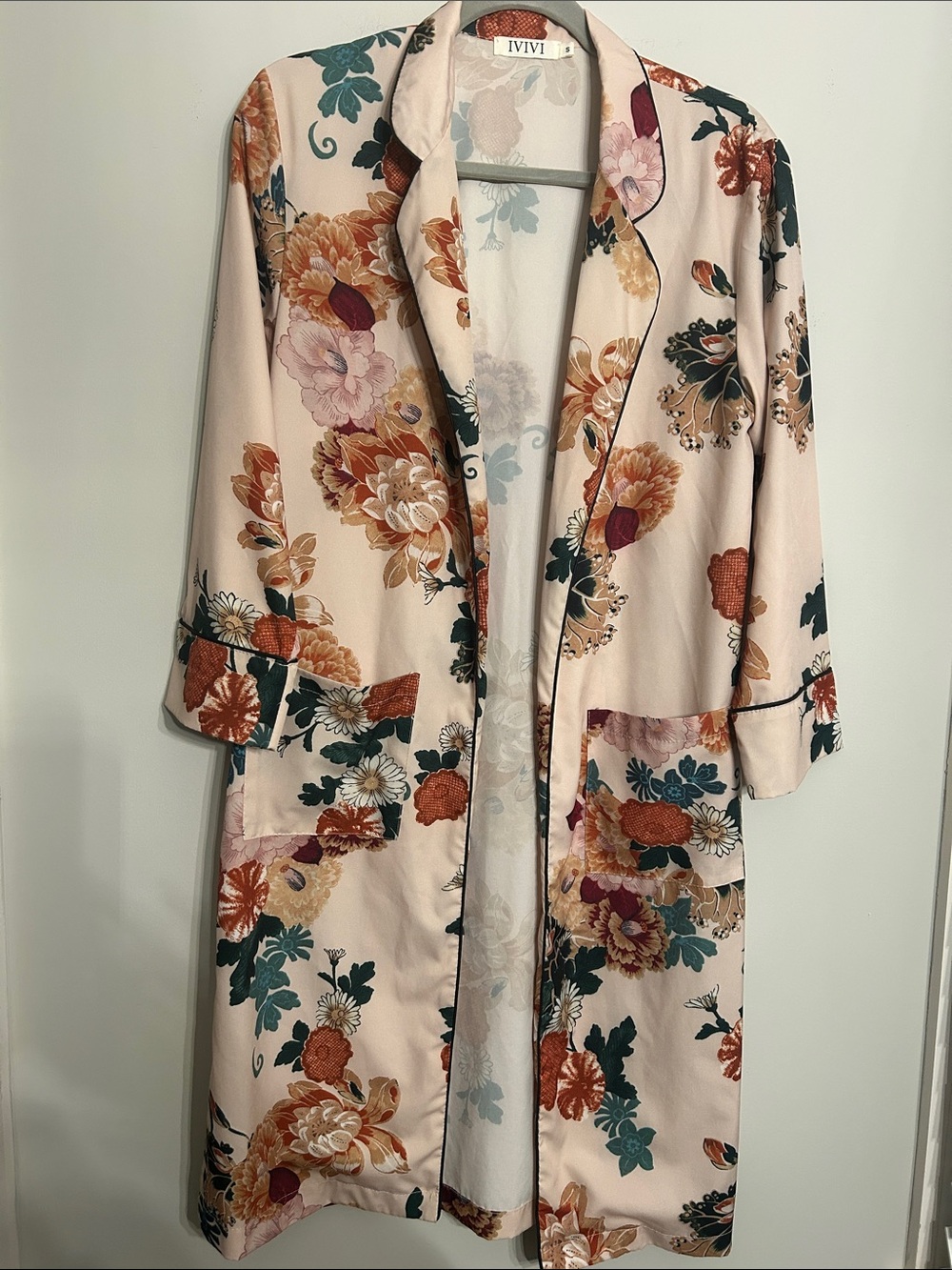 IVIVI Blush Floral Satin Robe with Rust and Teal Blooms